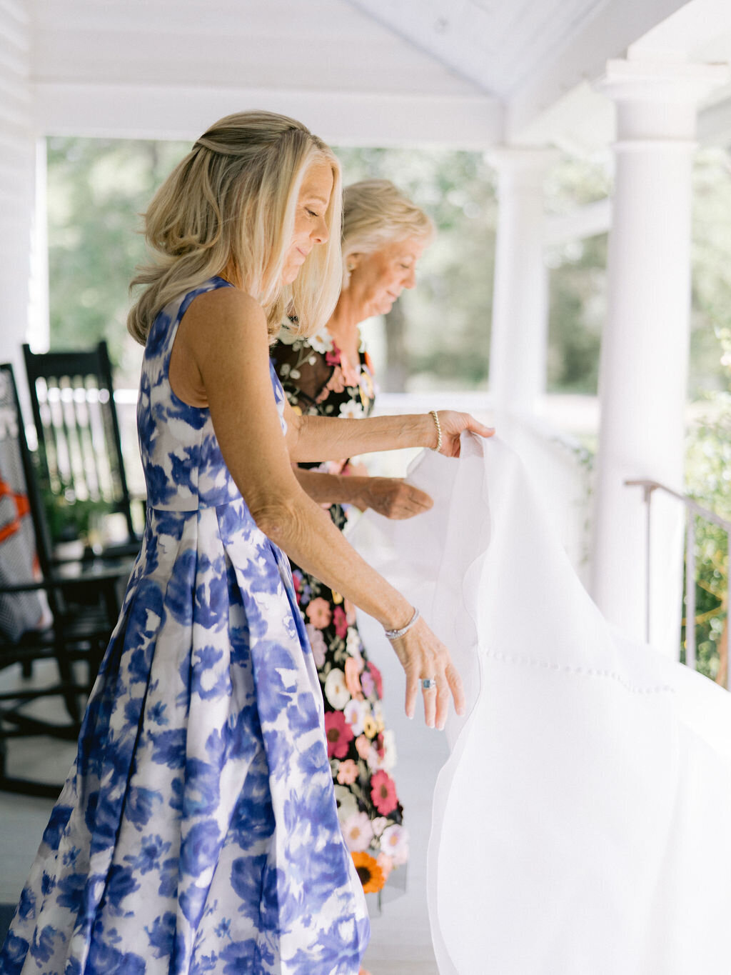 NikkiSanterre_EastCoastLuxuryWeddingPhotographer_CliftonInnWedding_Sky&Ryan-26