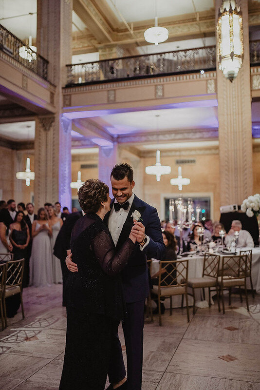 NellieSparkmanEvents_IconEventGroup_FreckledFoxPhotography_TheGrandHallatPower&Light59