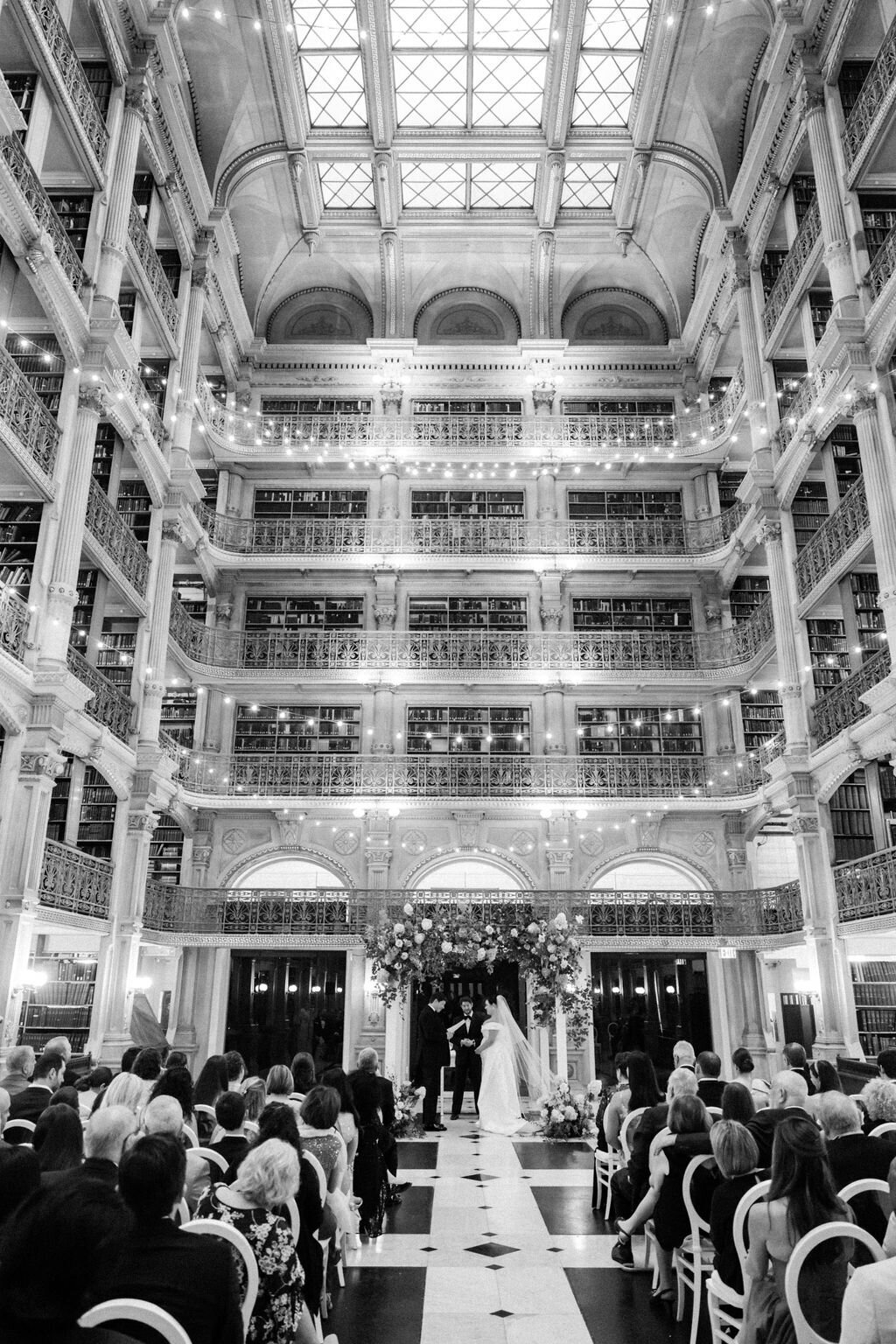 NikkiSanterre_EastCoastLuxuryWeddingPhotographer_PeabodyLibraryWeddingNouvelleEvents_Emily&Daniel-70