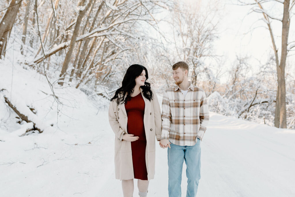 christina_ney_photography_wedding_engagement_lifestyle_photographer_dubuque_iowa_wedding_planning_assistance_adventurous_bold_laidback Family Photography17