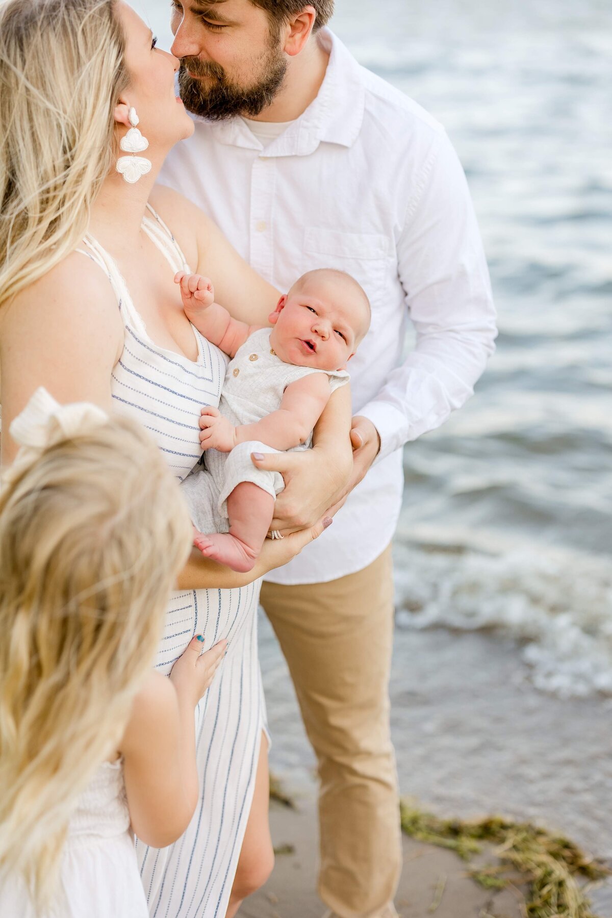 newborn-photographer-near-minneapolis-best-of-mn-alexandra-robyn_0016