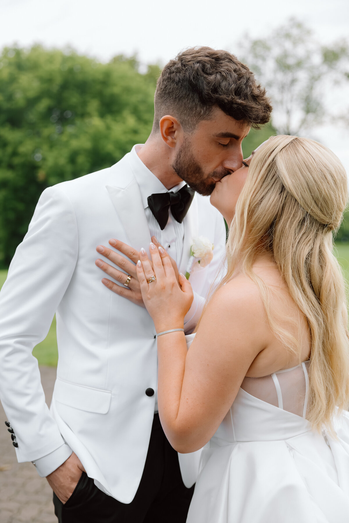 Sara & Joni Wedding Samples-182