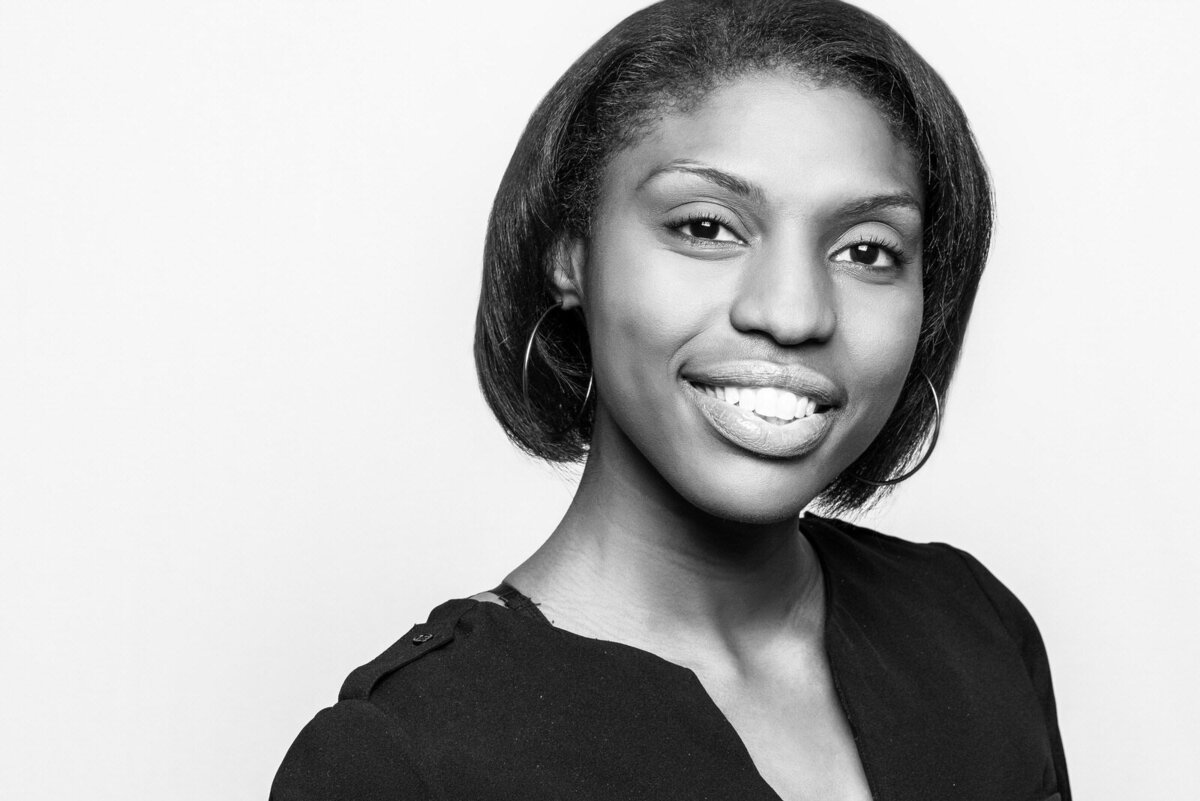 photo of female dancer headshot