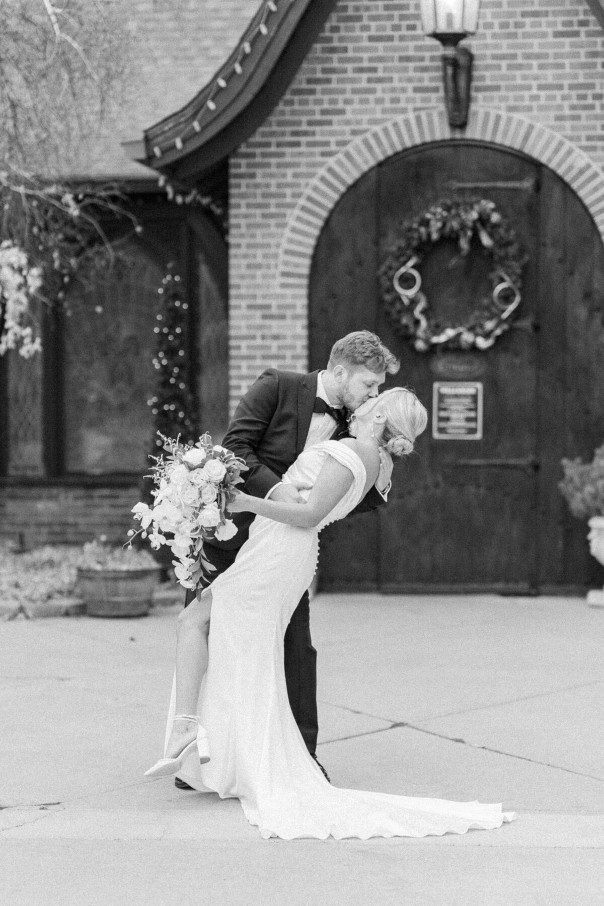 Wellshire Denver Colorado Classic Winter Wedding Elena Spraguer Photography 0042