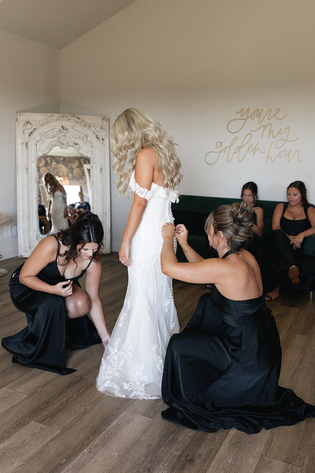 2025-10-11_DykesWeddingPreviews_MollyMurphyPhotography-16