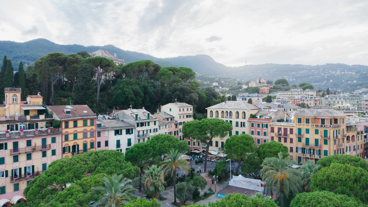 Cacie_Carroll@CacieCarrollPhotography_KriziaandNick_LocalPizzariaWelcomeDinner_SantaMargheritaItaly-367