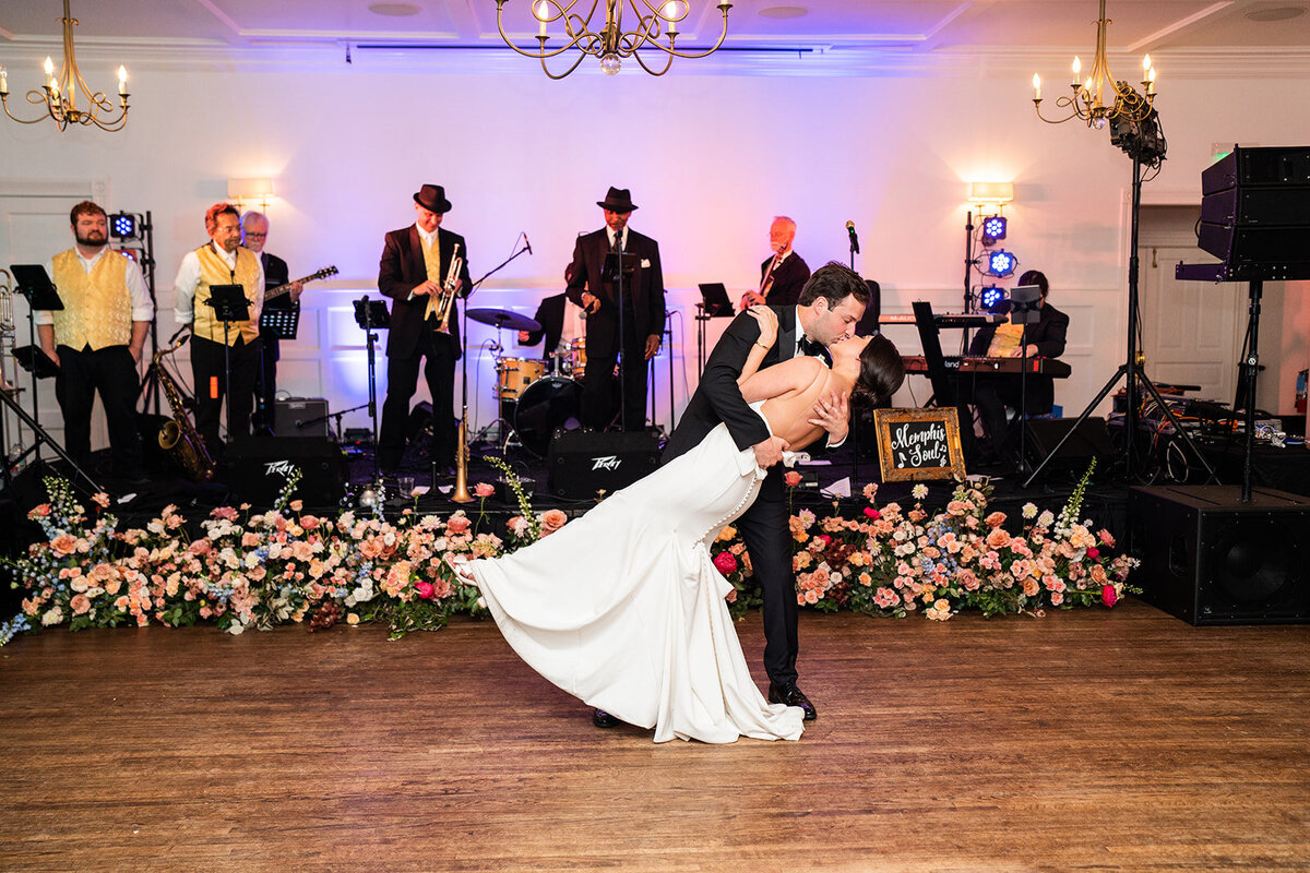 eryn_chandler_photo_austin_wedding_photographer_mattie's32