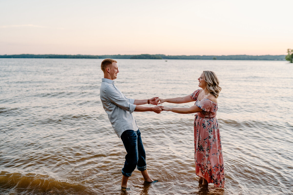 pery-priest-lake-engagement-session