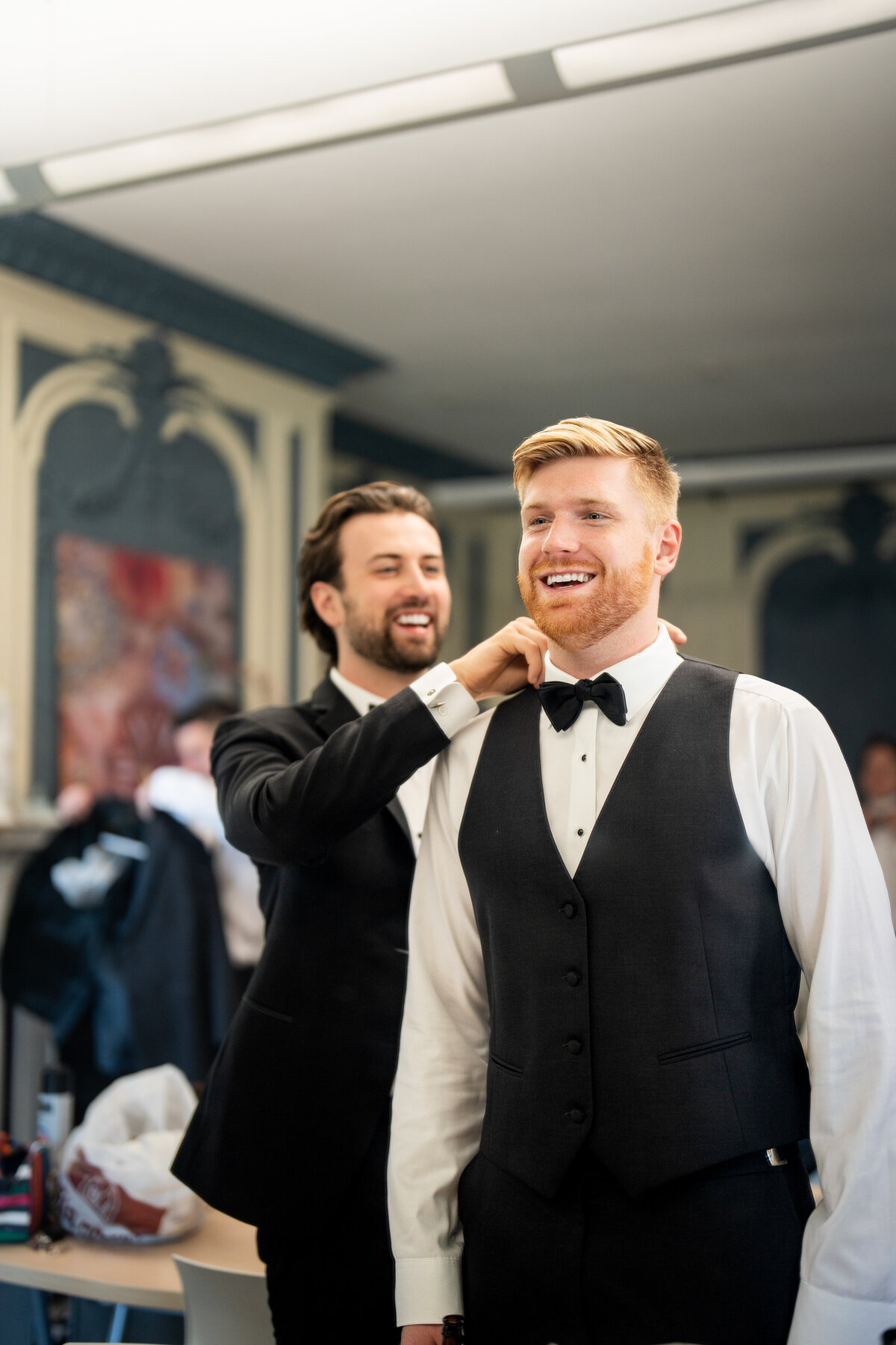 3-Editors-Favorites-Armor-house-lake-forest-wedding-50 mm