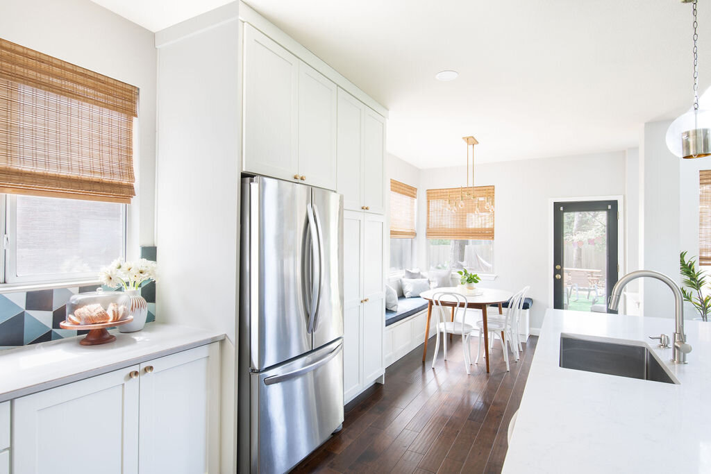 hello-home-austin-contemporary-navy-and-white-kitchen-remodel-patterned-backsplash-built-in-pantry-dark-wood-floors-breakfast-nook-20