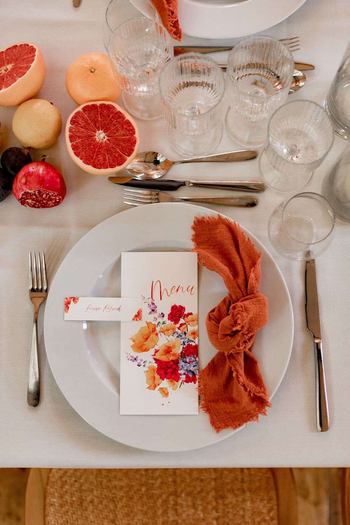 decoration-de-table-de-mariage-fraiche-et-coloree