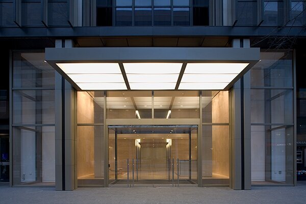 Lobbyphoto4