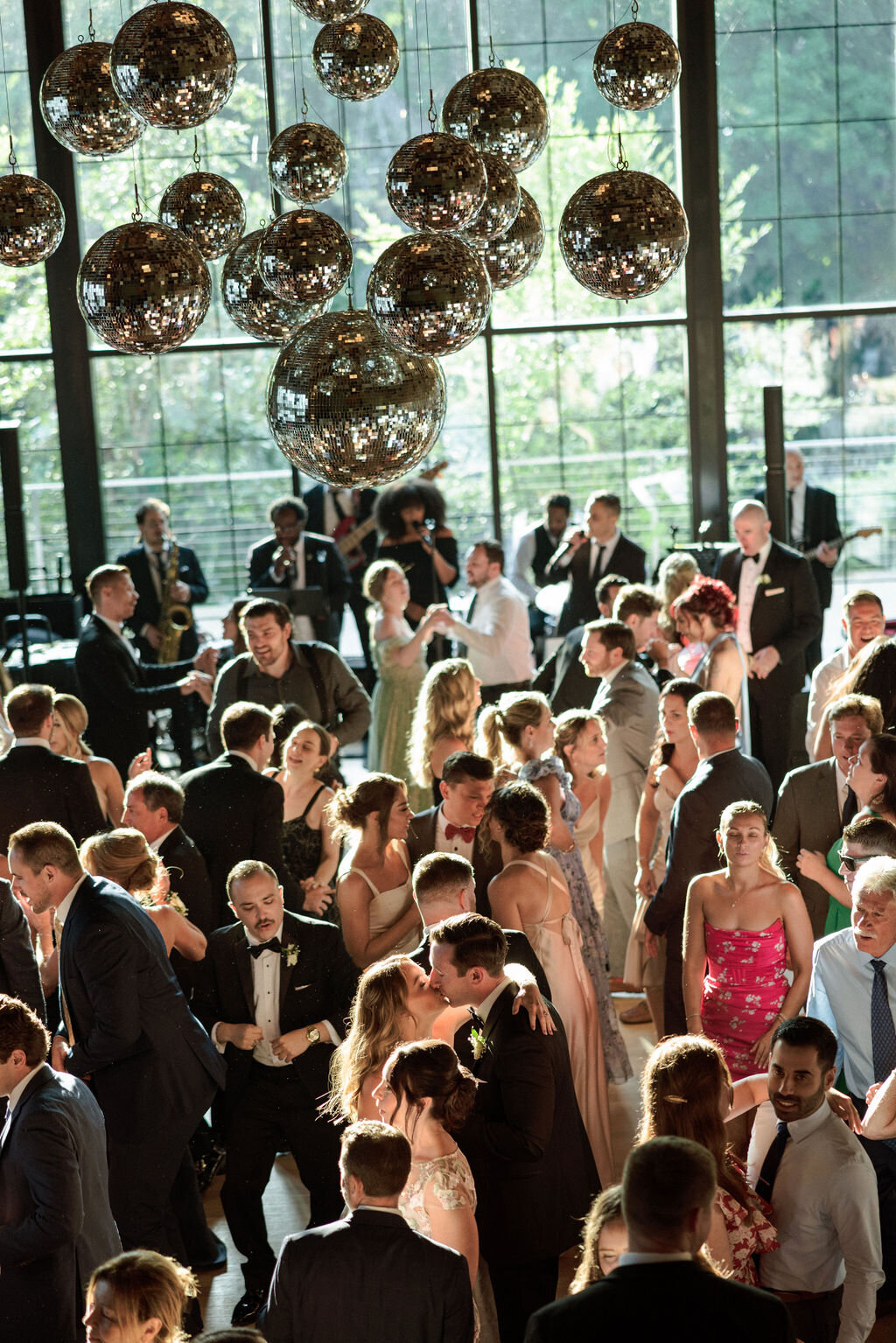 hudson-valley-wedding-planner-we-do-events-the-roundhouse94