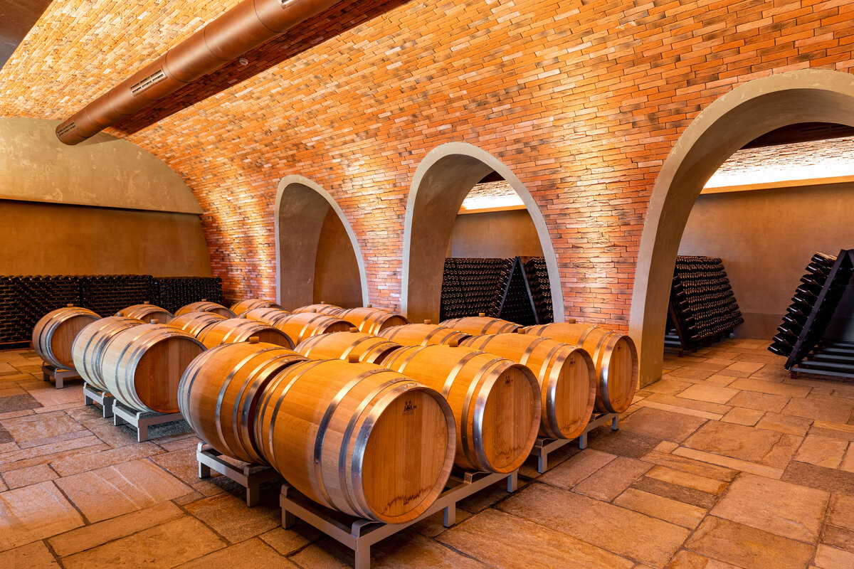 Waterstone - Palazzo di Varignana- Near Bologna - Luxury Boutique Hotel - La Cantina - Wine