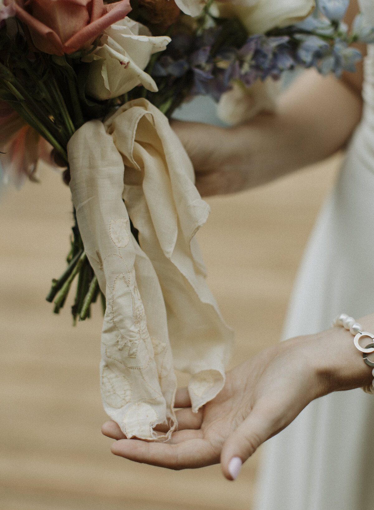 HILARY+VICTORIAWEDDINGSNEAKPEEKS-015