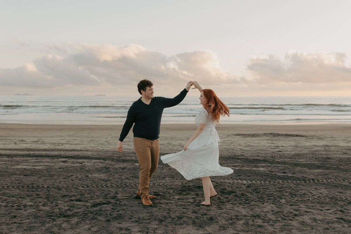 Lexx-Creative-Coronado-Beach-Dunes-Engagement-18