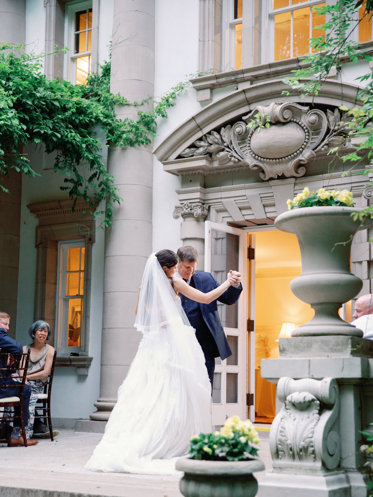 J+R_Liriodendron Mansion_Luxury_Wedding_Photo_Skyler Jordan Photography-109