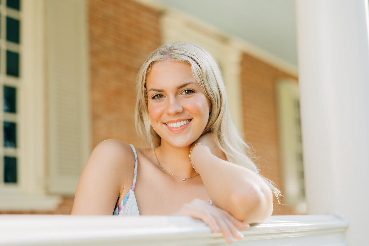 Anna, Senior Pics, 2023- Blog-004