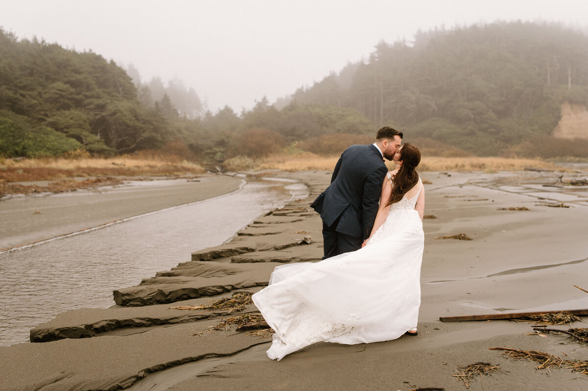 seabrook_washington_coast_rainy_wedding_7