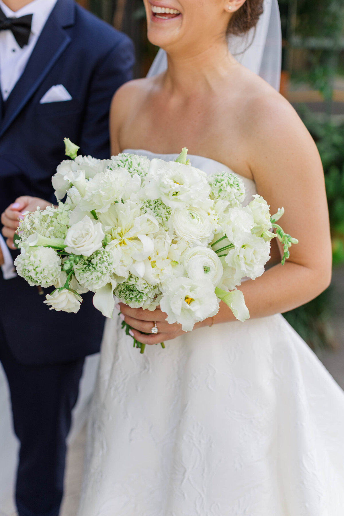 olivia_&_fran_wedding_bride_&_groom_portraits-55