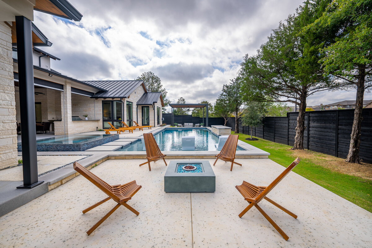 Luxurious outdoor patio in Southlake