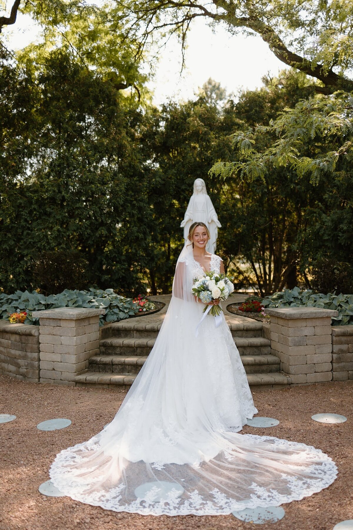 Nichole-Babiez-Photography-Dunham-woods-Geneva-Illinois-Wedding-luxury-editorial-timeless-modern-candid-bride-inspiration-chicago-photographer--45