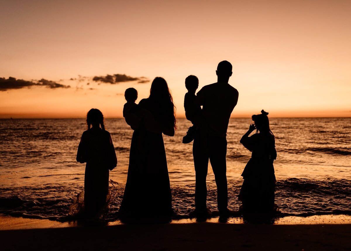 Chasing Creative Family Portraits 2024-151