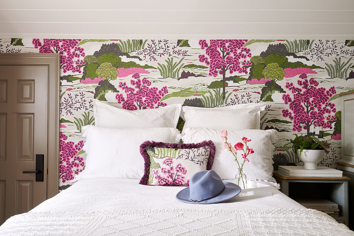 pink floral bedroom wallpaper with queen size bed