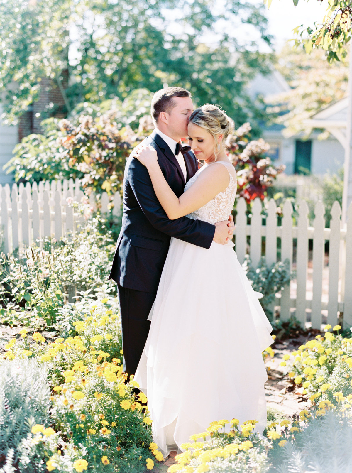Easton_Maryland-fall-backyard-wedding-photographer-Richmond-natalie-jayne-photography-image-07
