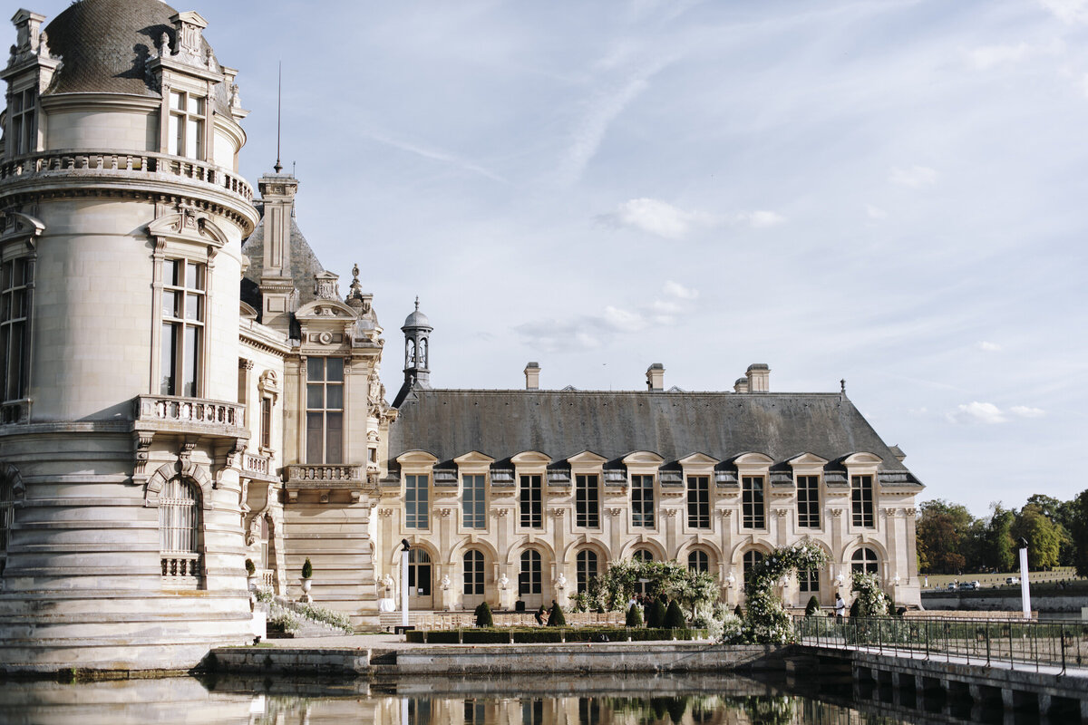 Paris Destination Wedding at Chateau de Chantilly by Alejandra Poupel Events chateau chantilly 2
