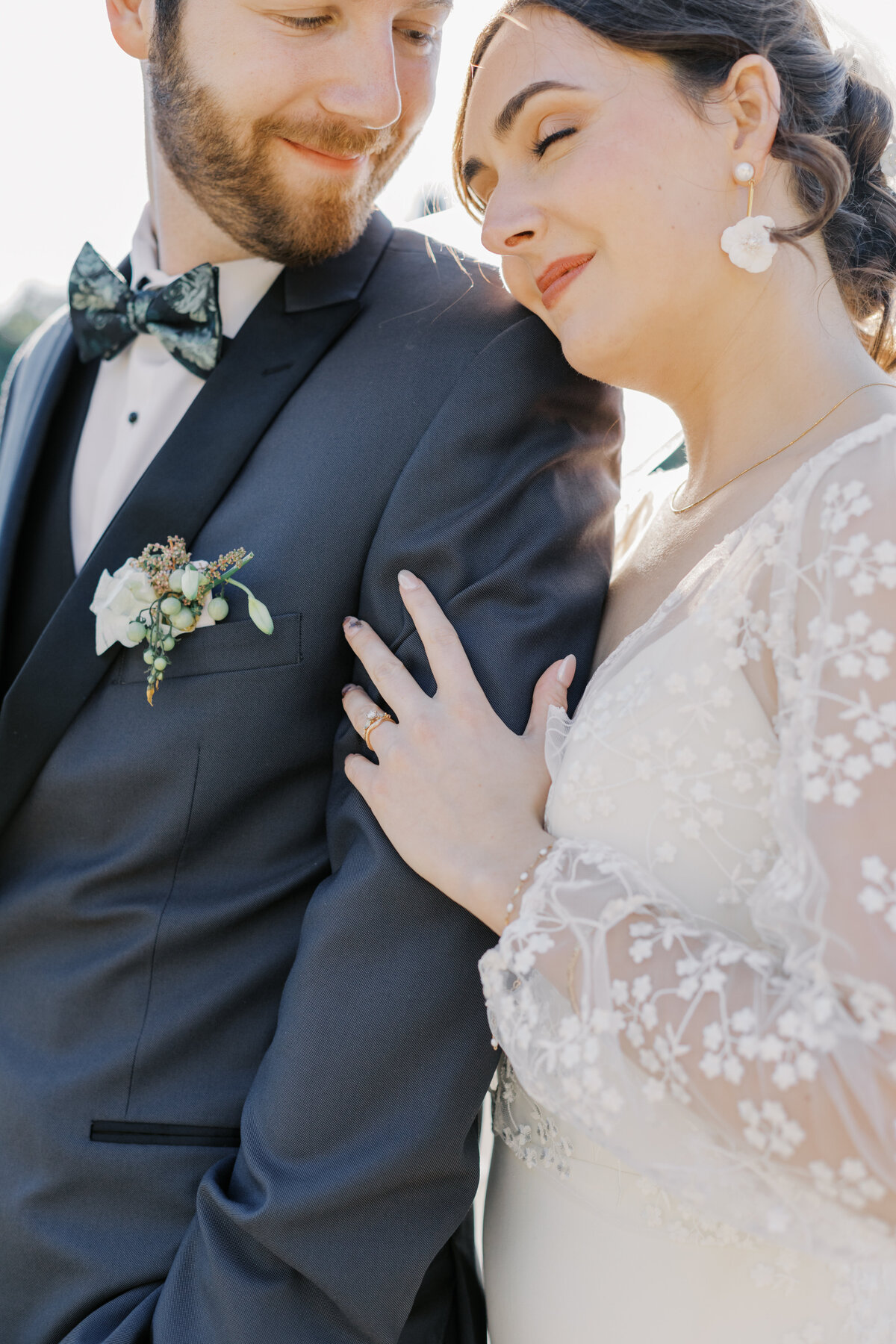 Gabriella & Connor Wedding Sneak Peeks-81