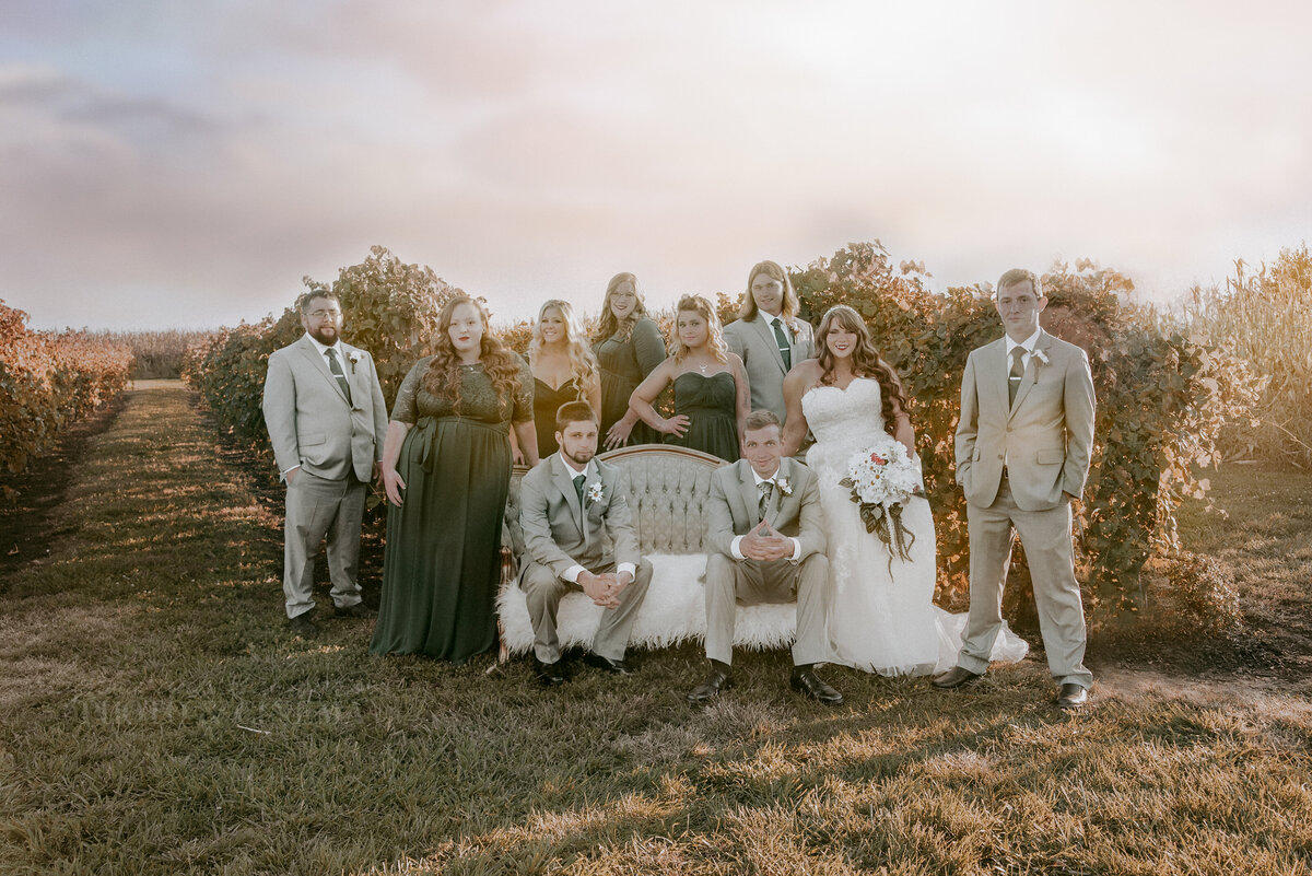 wedding | harpor's vinyard | Iowa Wedding Photographer | Playlife | Getting Ready | Bride_0224