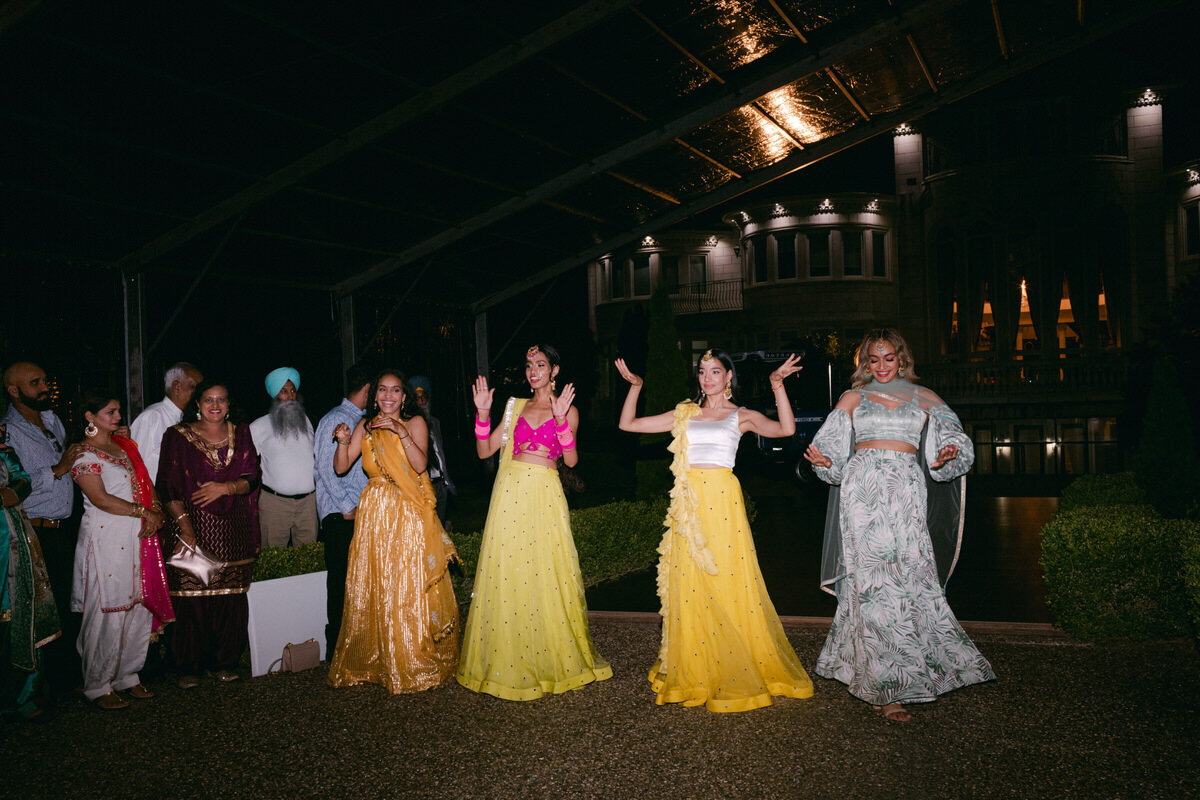 toronto-wedding-photographer-sikh-sangeet-042