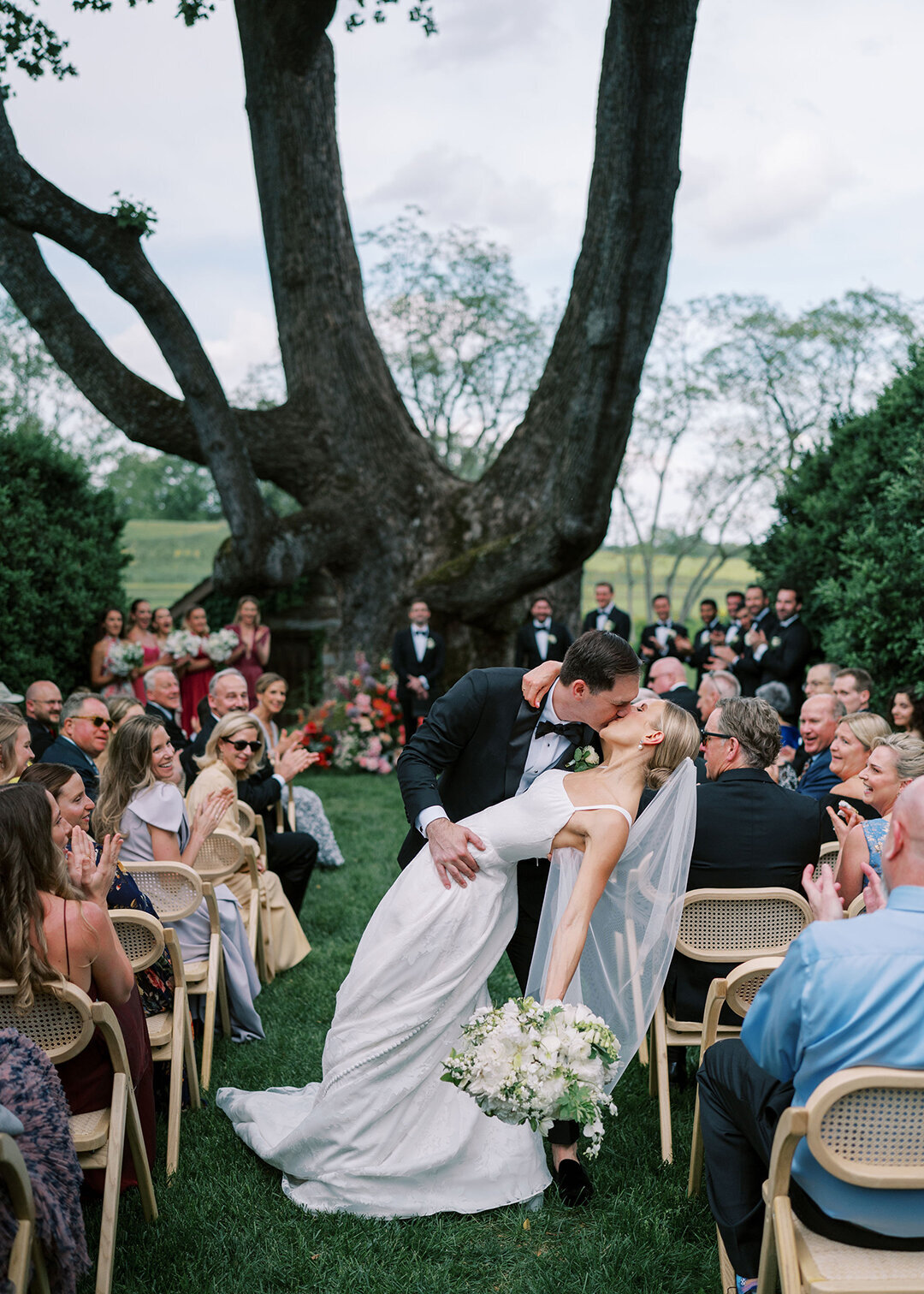 KathleenRob5-3-25GlenstoneGardenVA-VickiGraftonPhotography-637