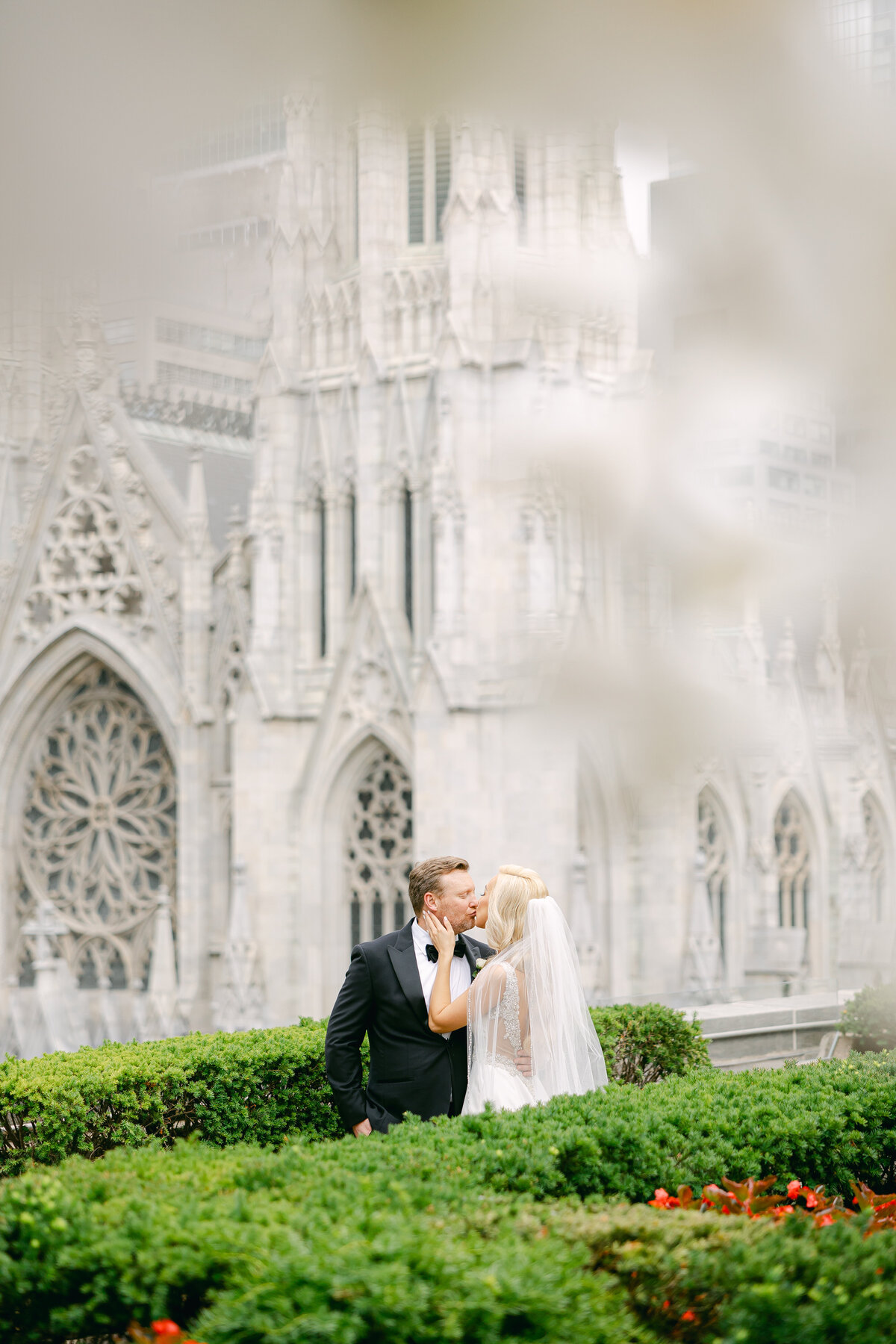 620 Loft and Gardens Wedding Photographer, NYC Destination Wedding Venues, Top of the Rock Wedding Photographer, Manhattan Wedding Photographer, NY Editorial Fien Art Wedding Photos