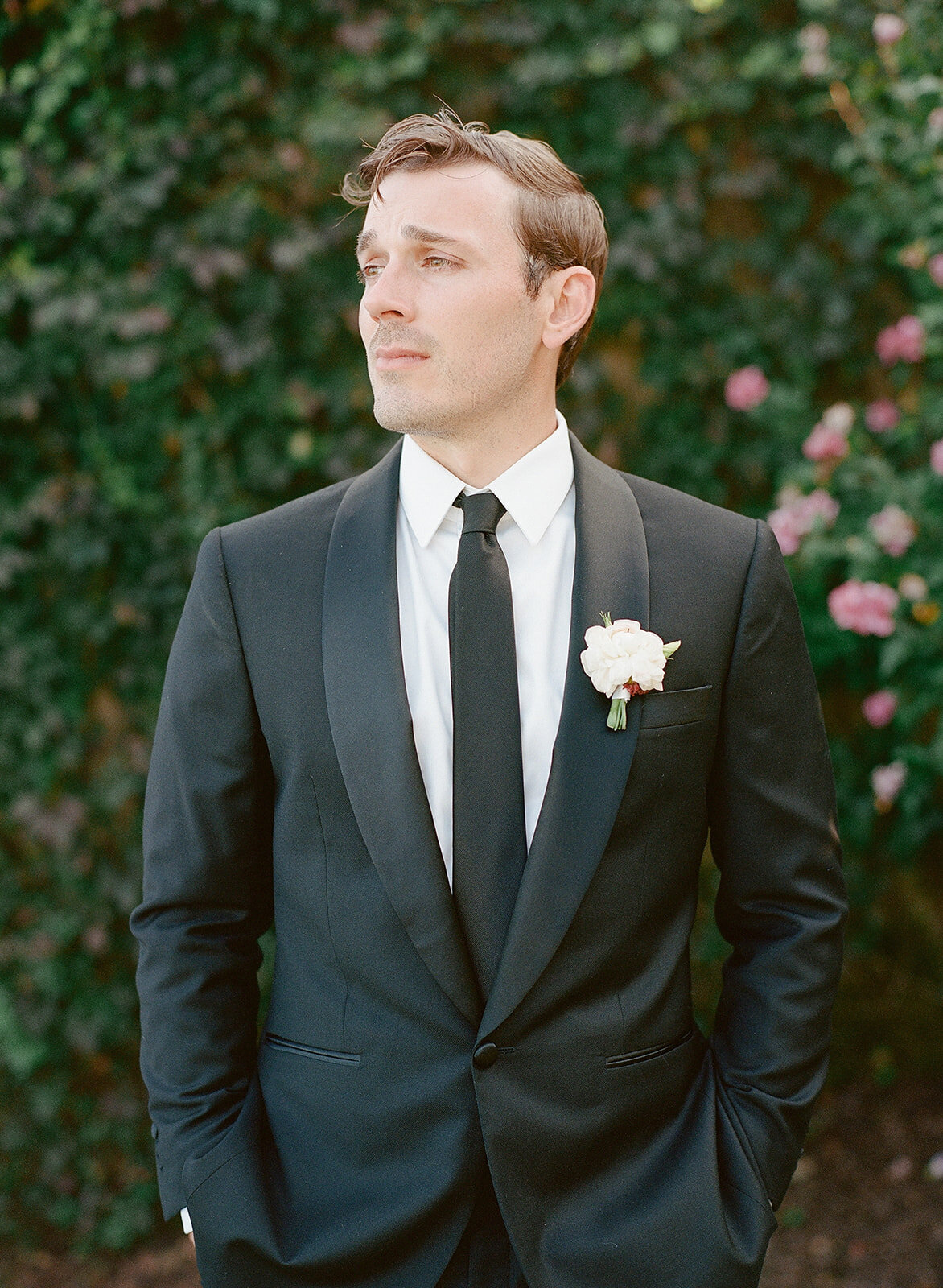 Wedding_Chanler Cliff Walk_Newport Mansions_RI__388731515_0003©HilaryBlock