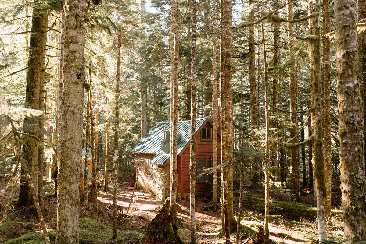 cabin_snoqualmie_pass_washington