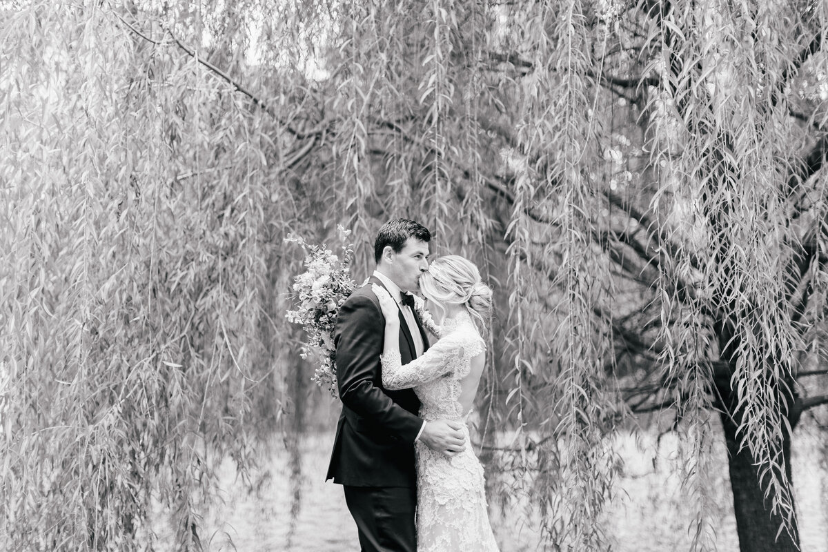 Union-League-Philadelphia-Wedding-Emily-Wren-Photography-Gabby-and-Tristan-028