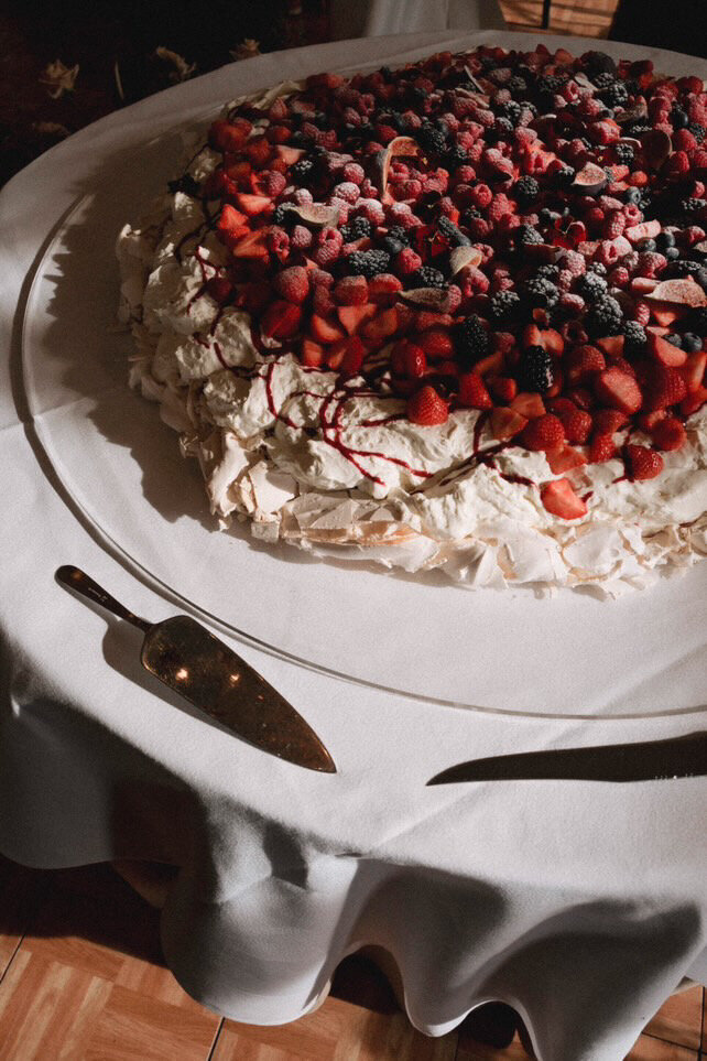Pavlova Wedding Cake