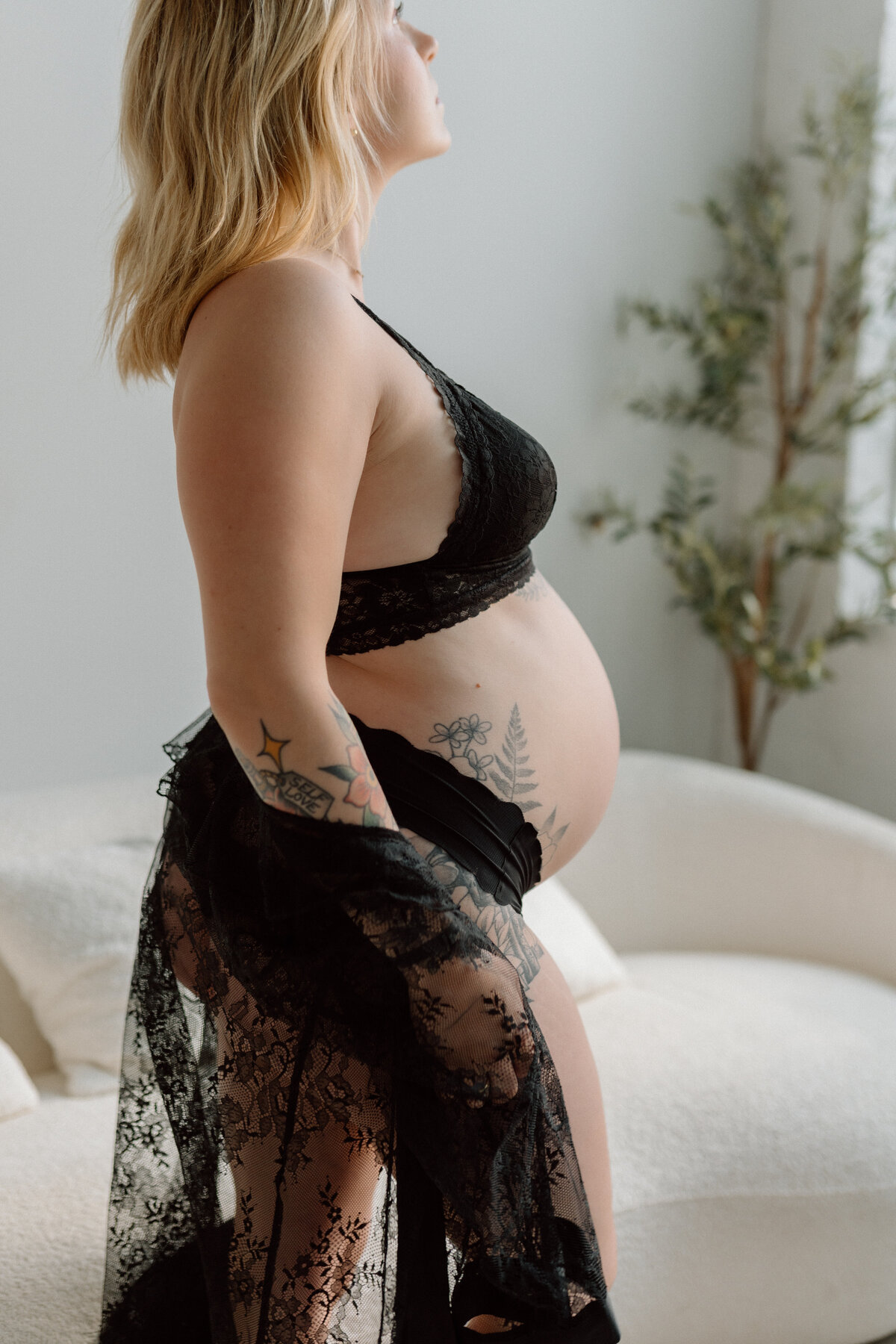 AV_Buffalo_Spring_Maternity_Boudoir-129