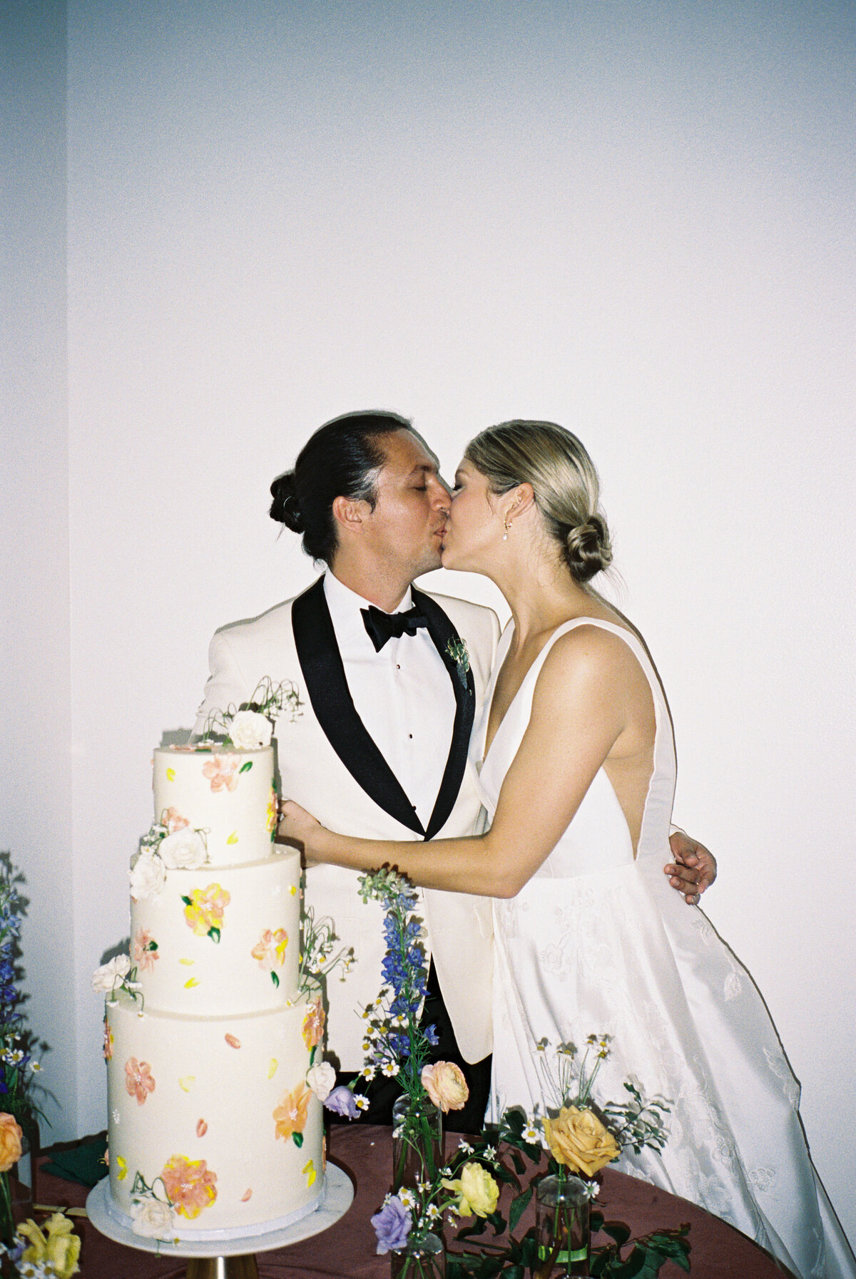 bride-groom-the-arlo-wedding24