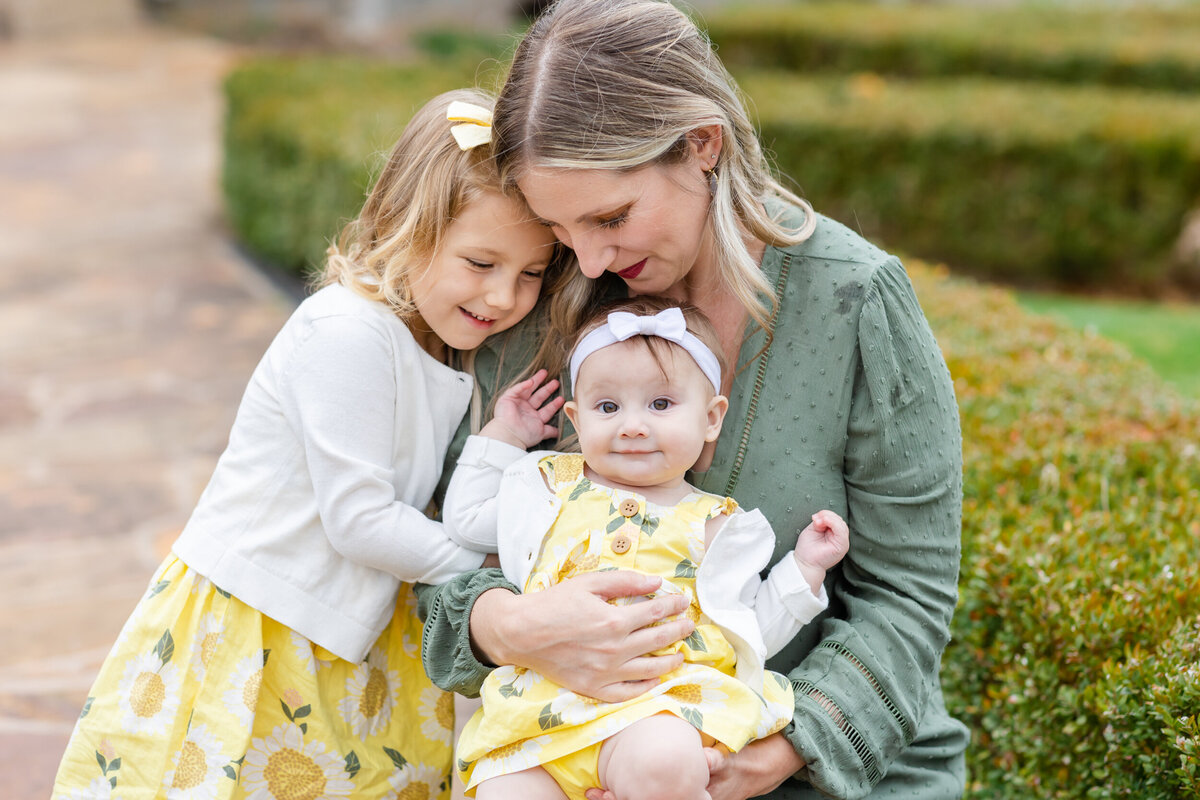 4.1.2022 - Mackey Family Photoshoot at Philbrook - SHARE-16