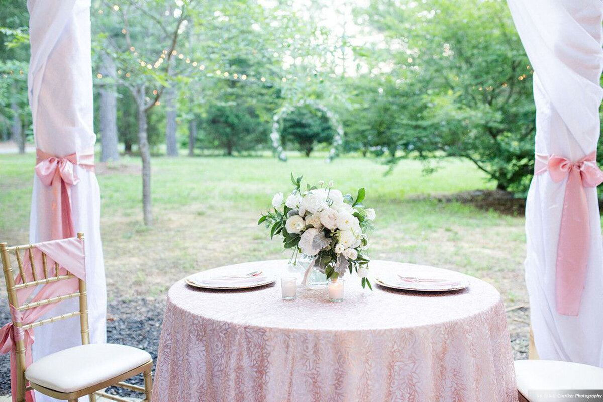 Outdoor set up of table