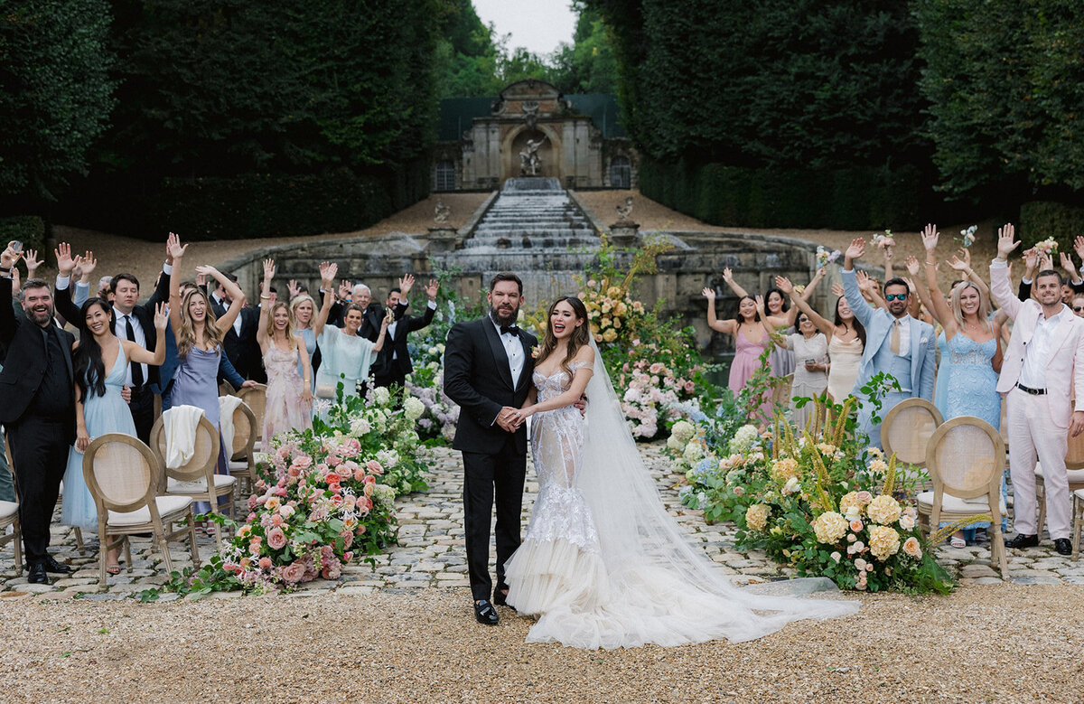 Chateau-de-Villette-wedding-florist-Floraison7