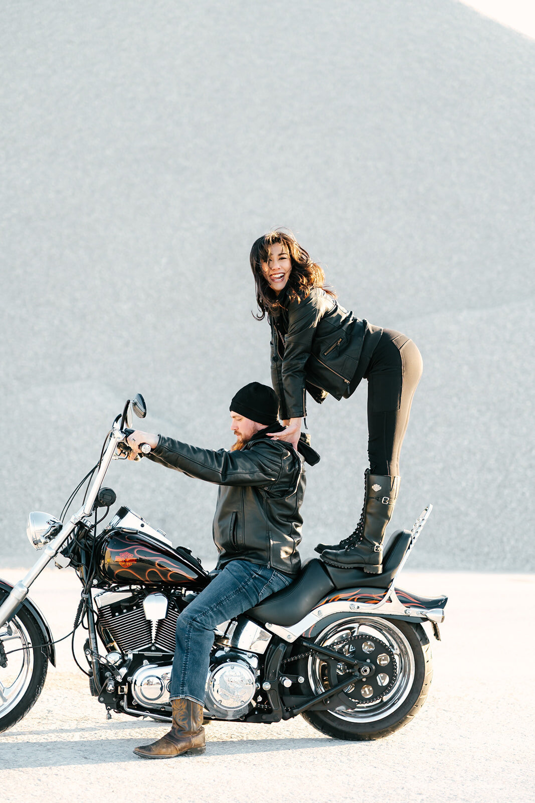 hannah&justin-holland-michigan-harley-davidson-motorcycle-couples-thewildphern-27