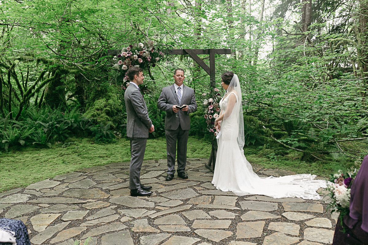 washingtonelopementphotographer-fernacreswedding-forkswashingtonwedding-pnwelopement-28