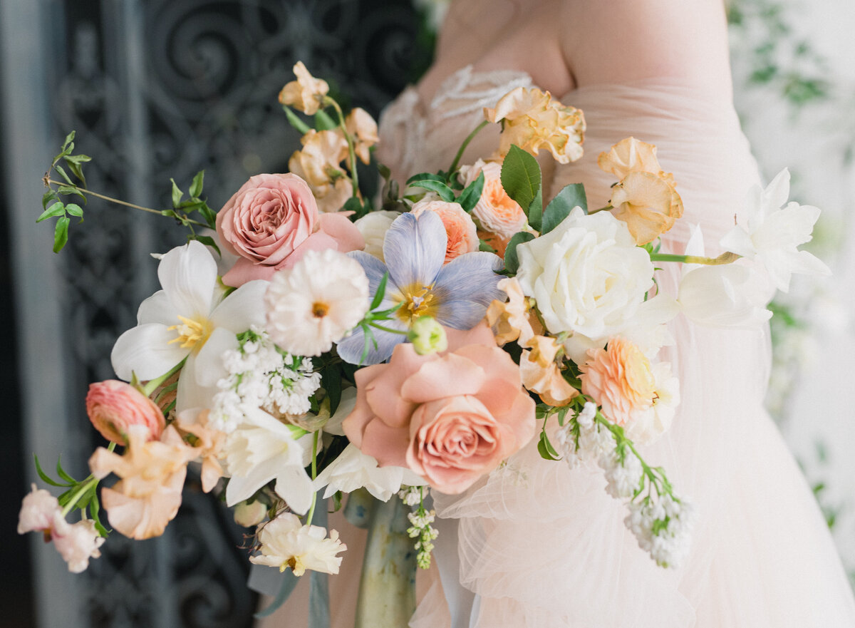 romantic bridal bouquet, studio fleurette, bavaria downs wedding, minnesota wedding florist, minneapolis flowers