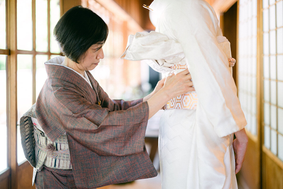 studio-dukesa-amy-huang-fine-art-destination-wedding-film-photography-showit-design-partner-hakone-24