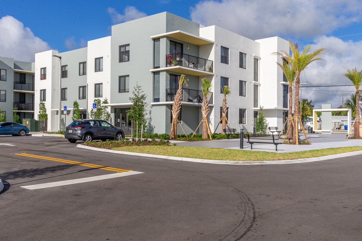 062524BERKELYPALMBEACH-29