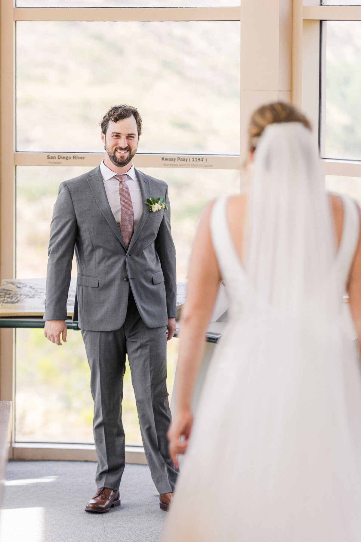 Bride-and-groom-first-look